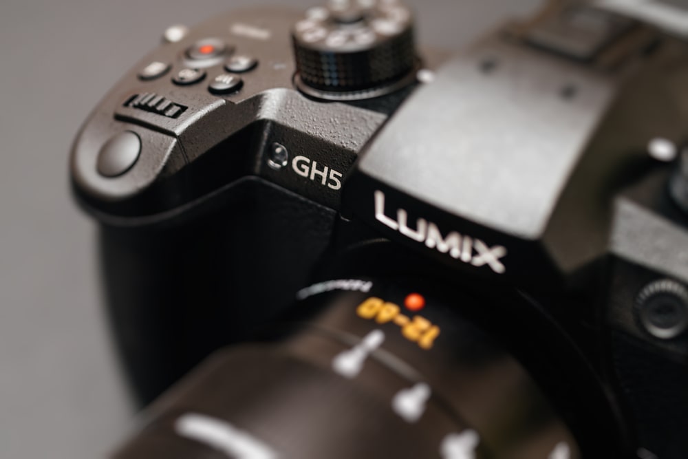 Lumix GH5 Appareil photo hybride